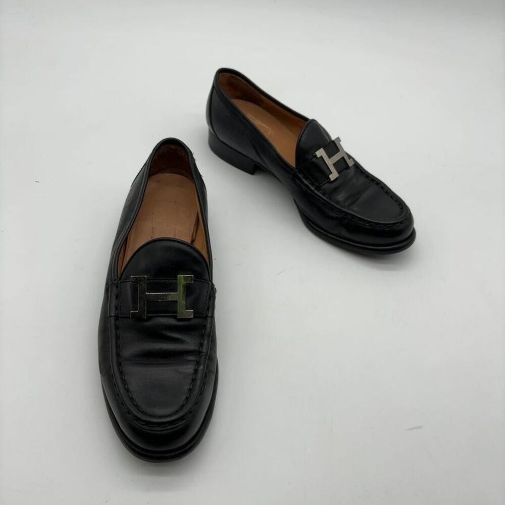 HERMÈS Loafers in Black